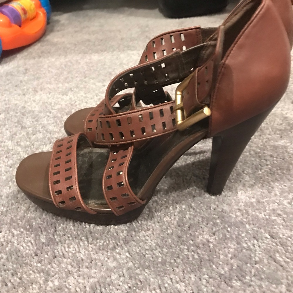 Jessica Simpson pump - Picture 4 of 6